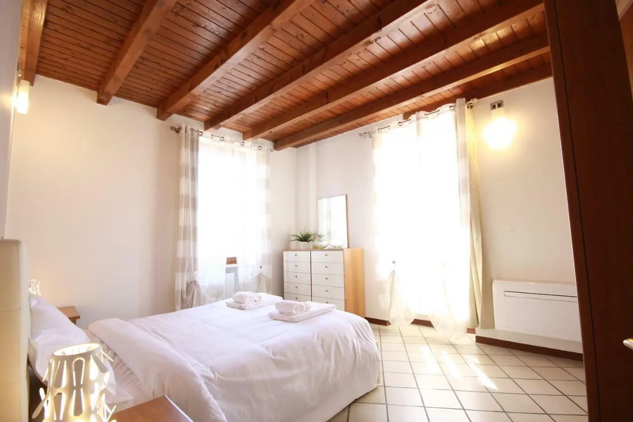 فندق فيرونافي  Palazzo Il Quadrifoglio 0*, فيرونا