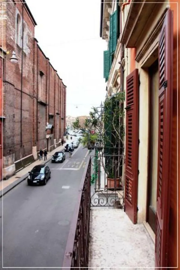 מלון ורונה Palazzo Il Quadrifoglio 0*,  איטליה